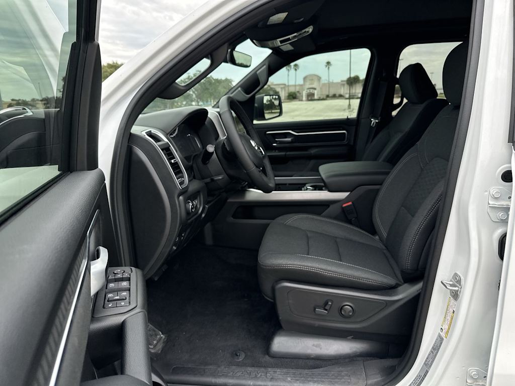 Thumbnail: 2026 RAM 1500 - 10
