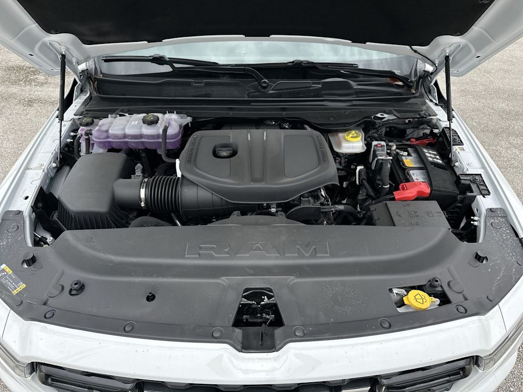 Thumbnail: 2026 RAM 1500 - 8