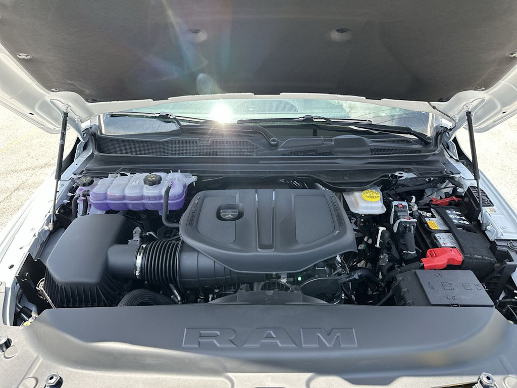 Thumbnail: 2026 RAM 1500 - 8