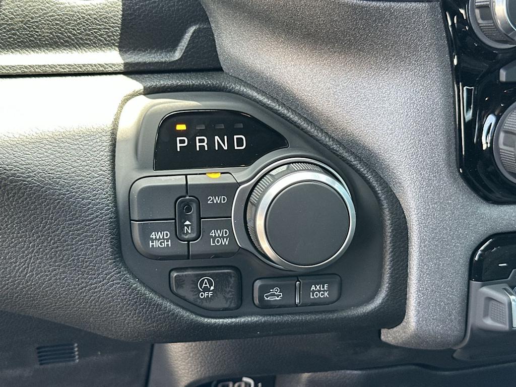 Thumbnail: 2026 RAM 1500 - 29