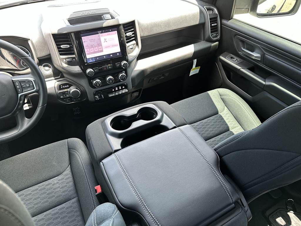 Thumbnail: 2026 RAM 1500 - 13