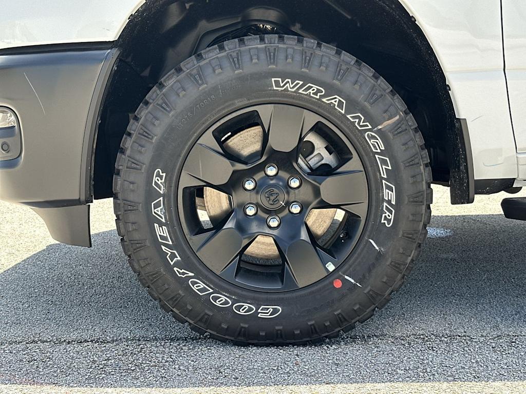 Thumbnail: 2026 RAM 1500 - 7