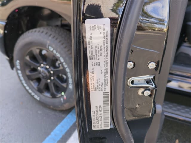 2024 RAM 2500 Big Horn 38