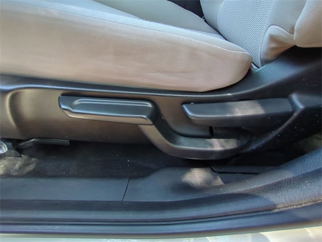 2018 Honda HR-V EX 27