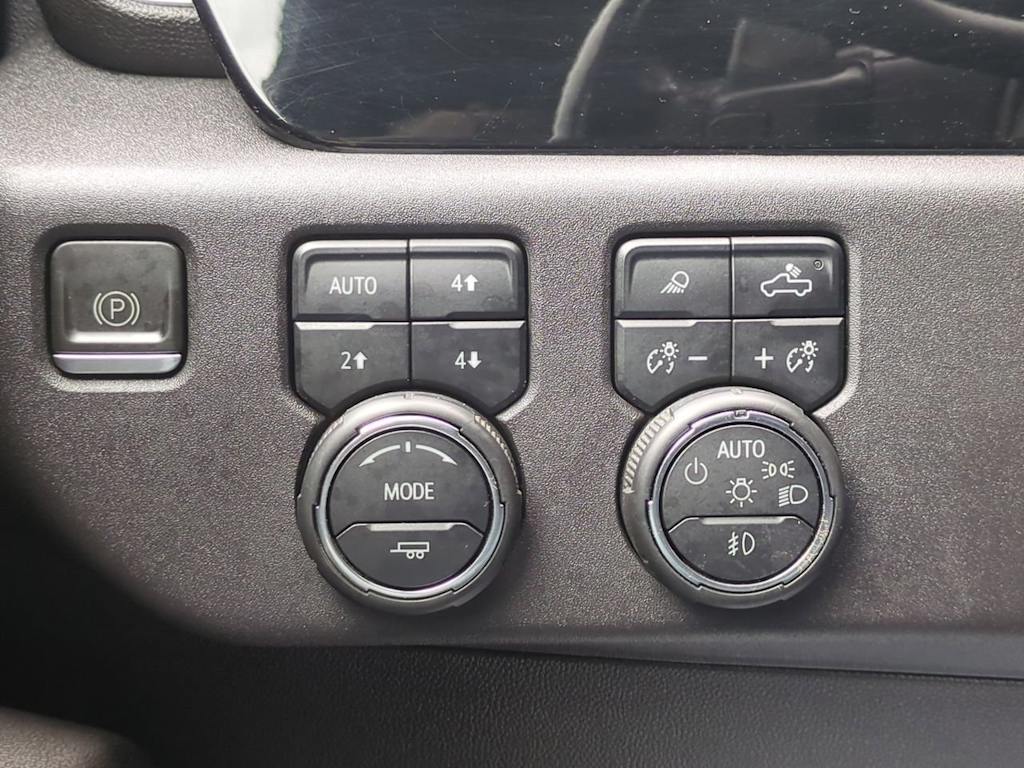 Thumbnail: 2022 Chevrolet Silverado 1500 - 26