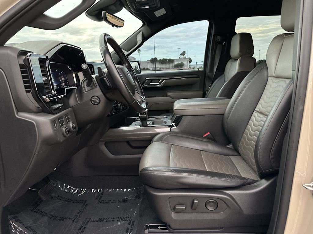 Thumbnail: 2023 Chevrolet Silverado 1500 - 10
