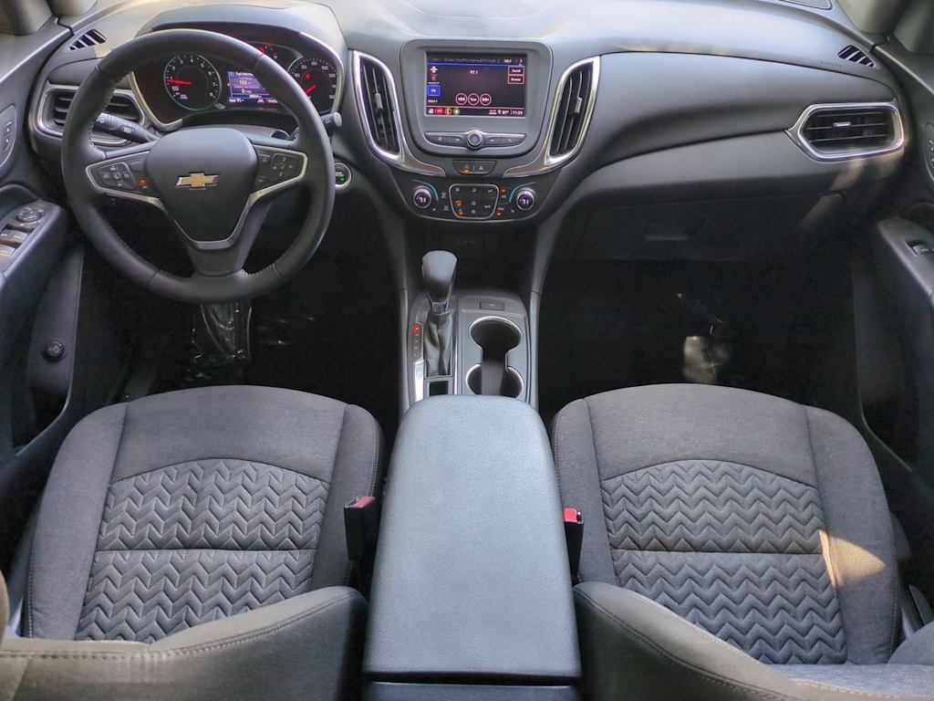 Thumbnail: 2022 Chevrolet Equinox - 10