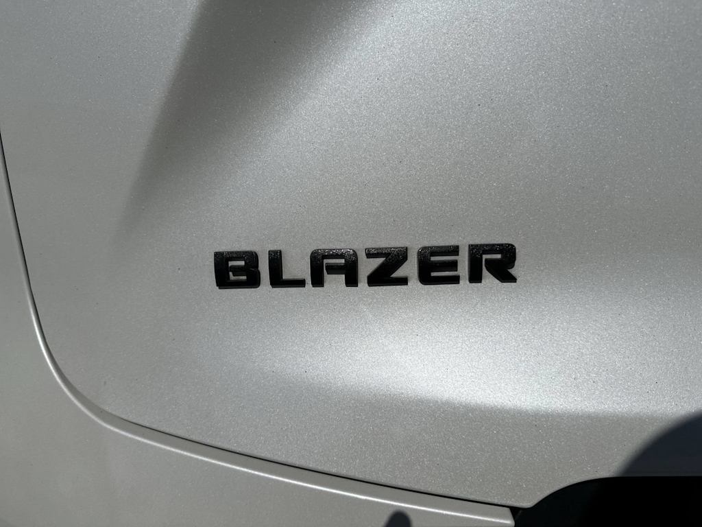Thumbnail: 2020 Chevrolet Blazer - 23
