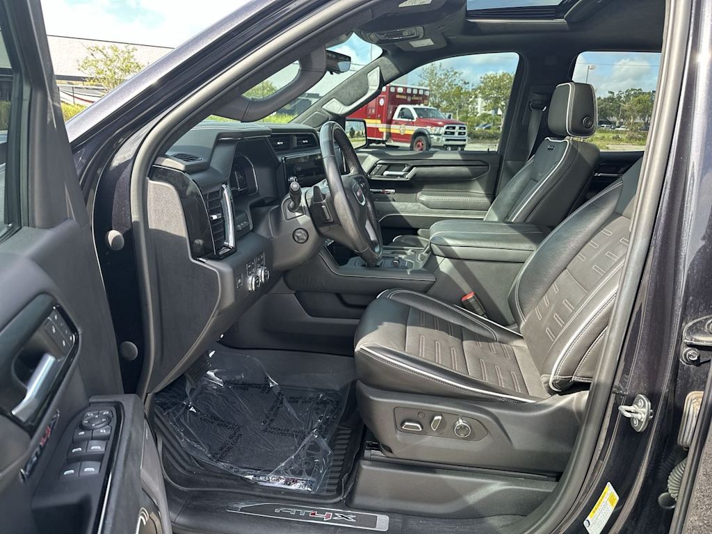 Thumbnail: 2023 GMC Sierra 1500 - 11