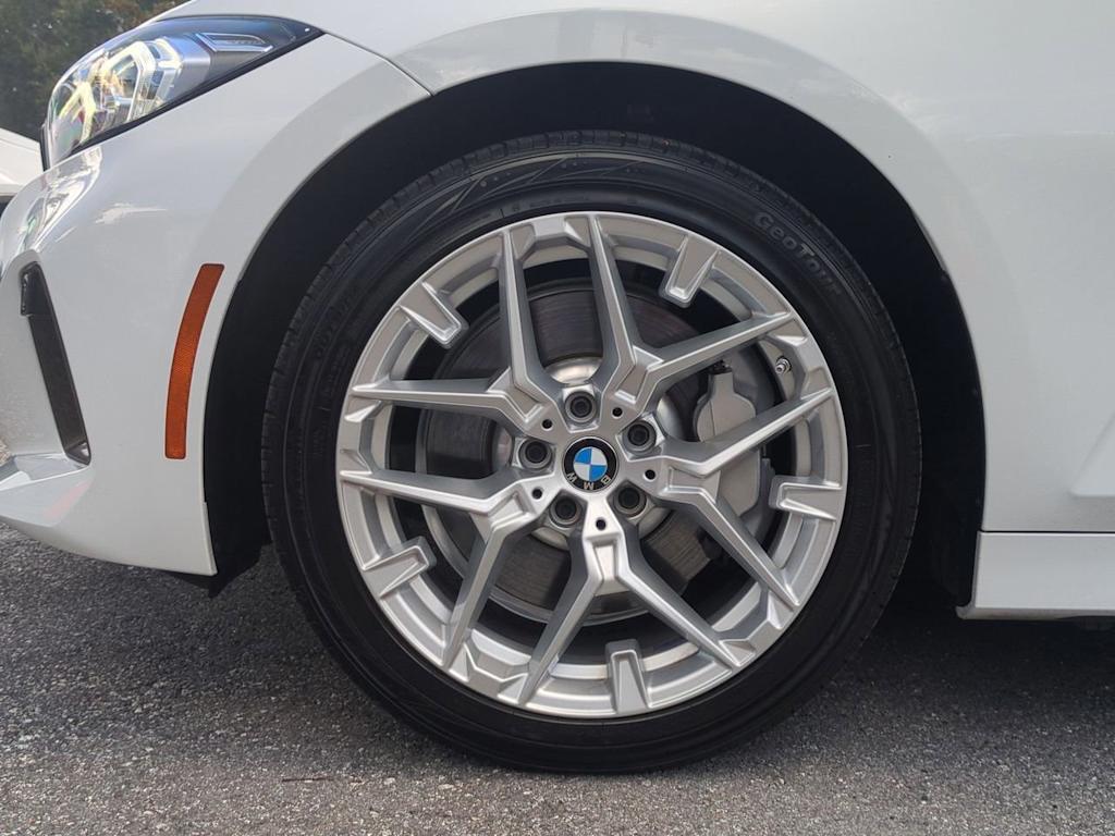 Thumbnail: 2025 BMW 3 Series - 8