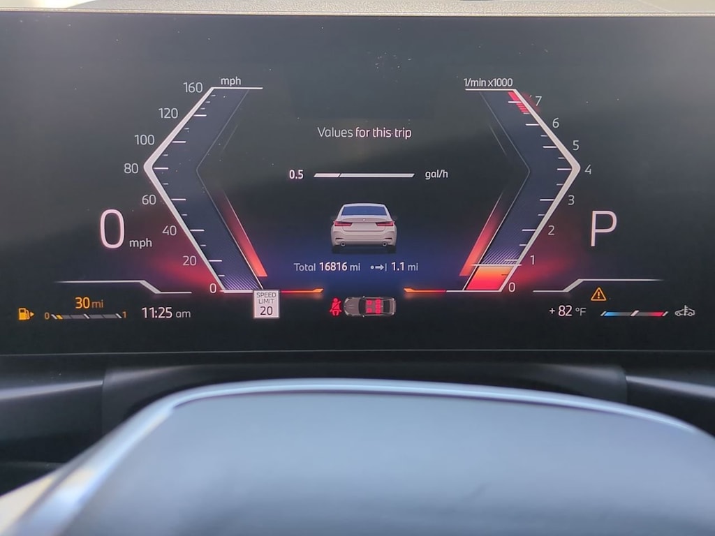 Thumbnail: 2025 BMW 3 Series - 18