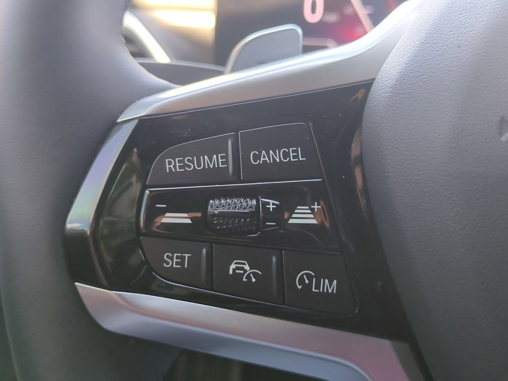 Thumbnail: 2025 BMW 3 Series - 32