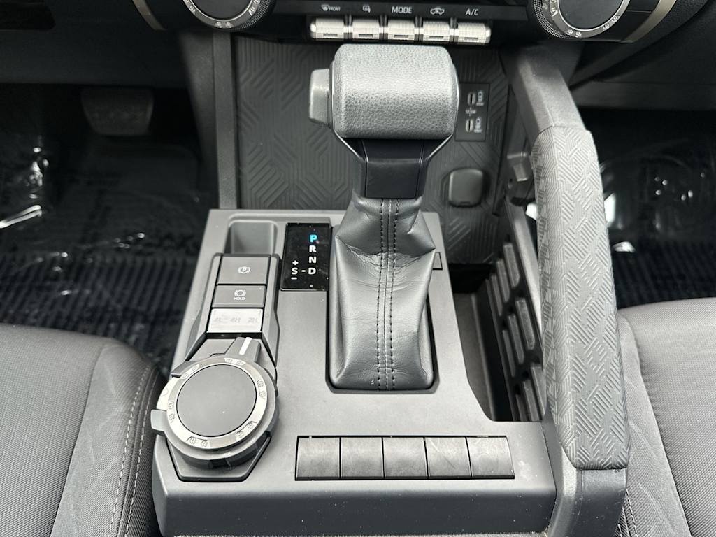Thumbnail: 2025 Toyota Tacoma - 32