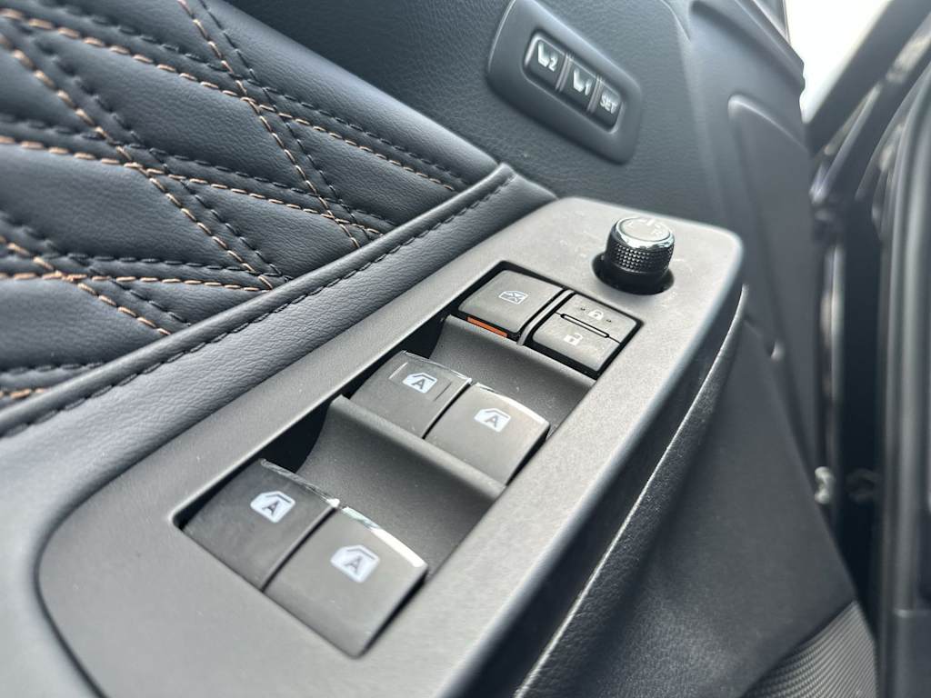 Thumbnail: 2021 Toyota Avalon - 25