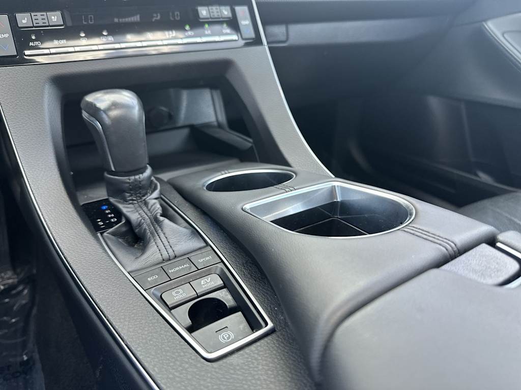 Thumbnail: 2021 Toyota Avalon - 15