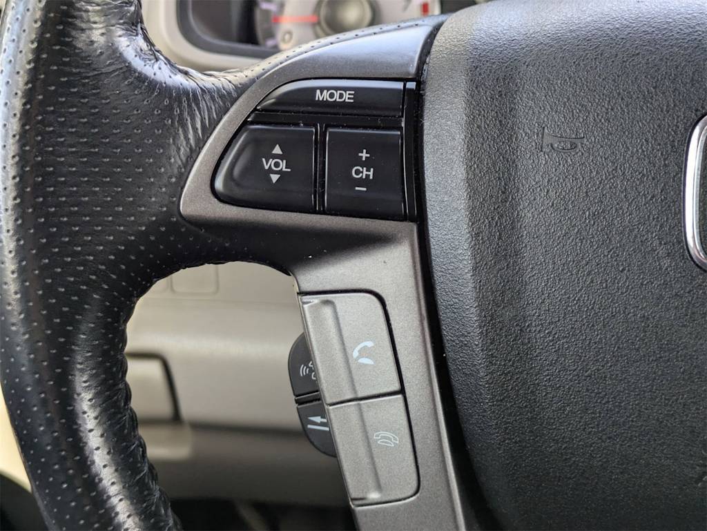 Thumbnail: 2015 Honda Pilot - 10