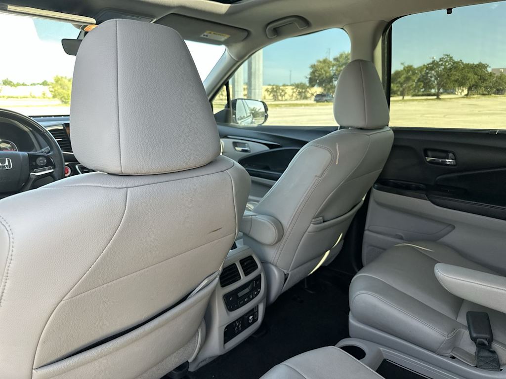 Thumbnail: 2020 Honda Pilot - 13