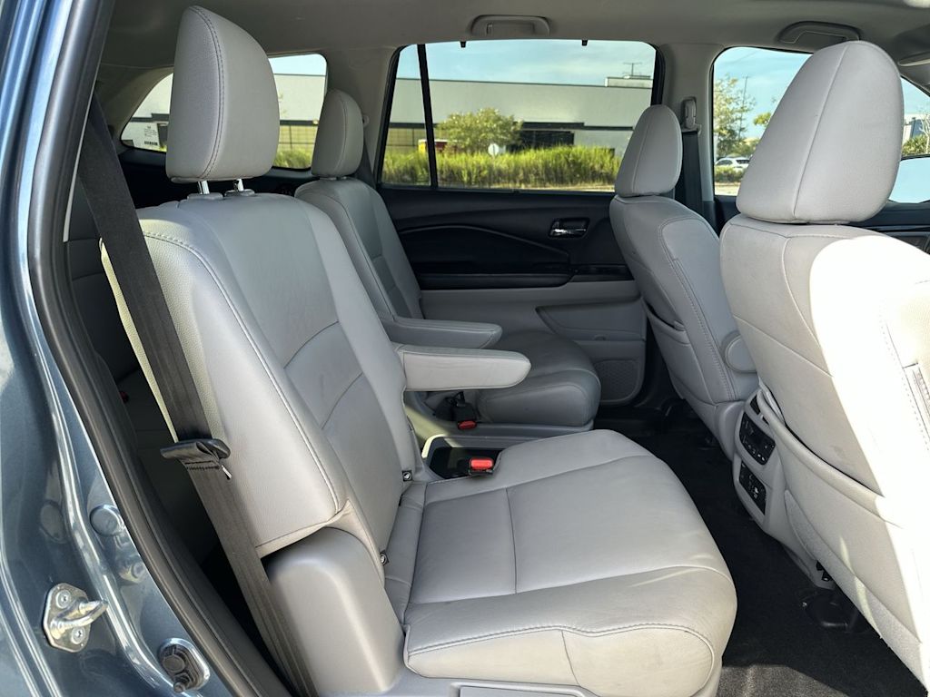 Thumbnail: 2020 Honda Pilot - 27