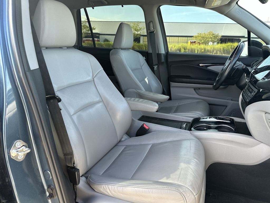Thumbnail: 2020 Honda Pilot - 29