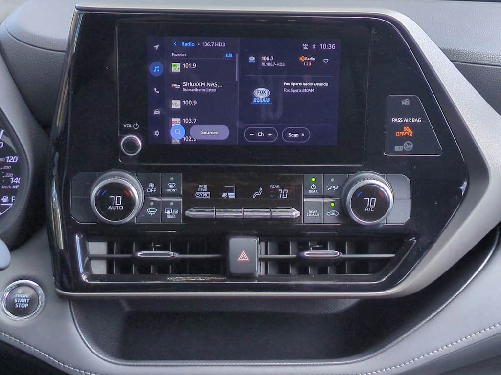 Thumbnail: 2023 Toyota Highlander - 14