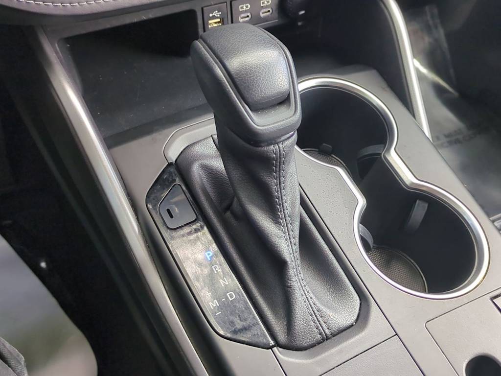 Thumbnail: 2023 Toyota Highlander - 35