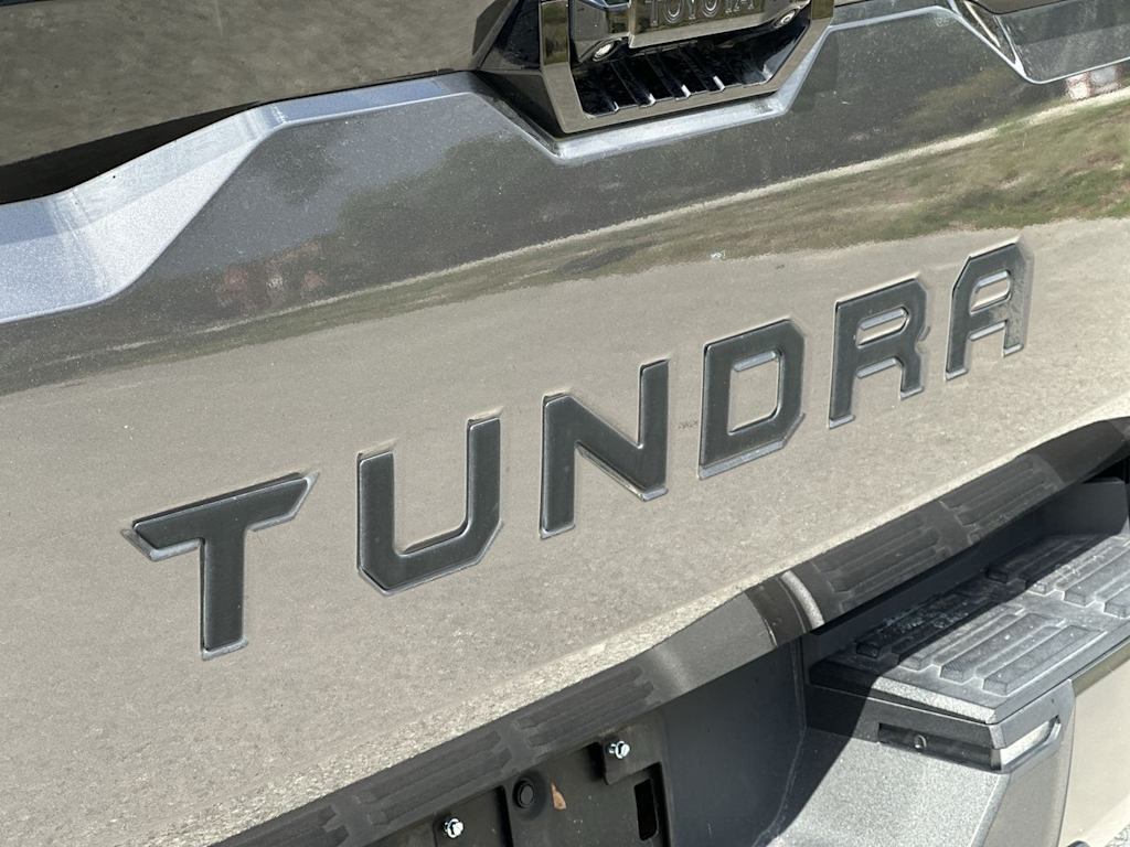 Thumbnail: 2022 Toyota Tundra - 25