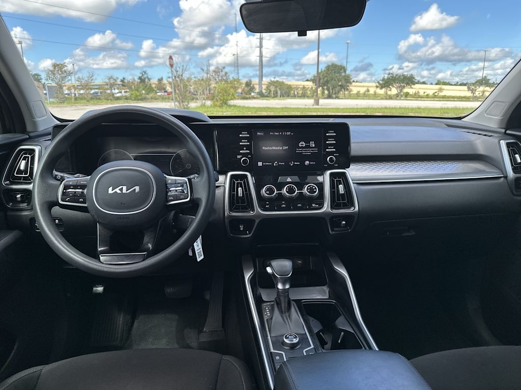 Thumbnail: 2022 Kia Sorento - 2
