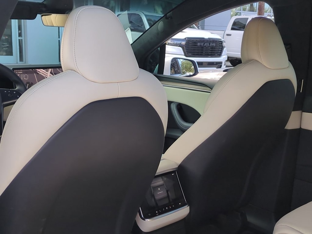 Thumbnail: 2024 Tesla Model X - 23