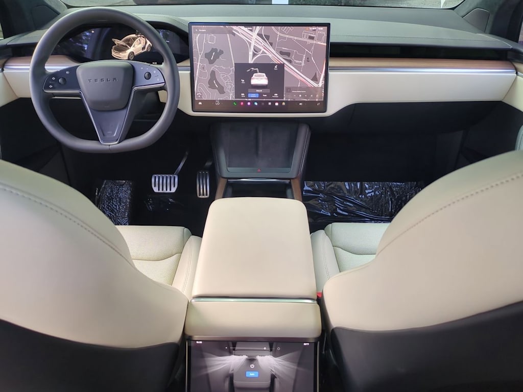 Thumbnail: 2024 Tesla Model X - 9