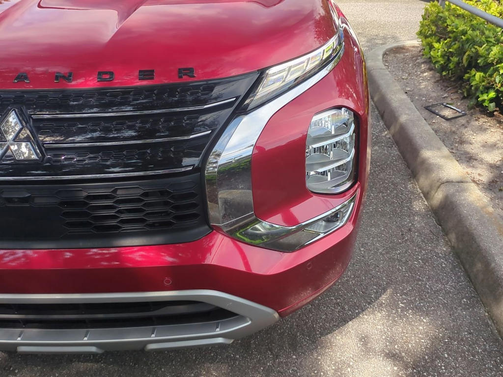 Thumbnail: 2024 Mitsubishi Outlander - 24