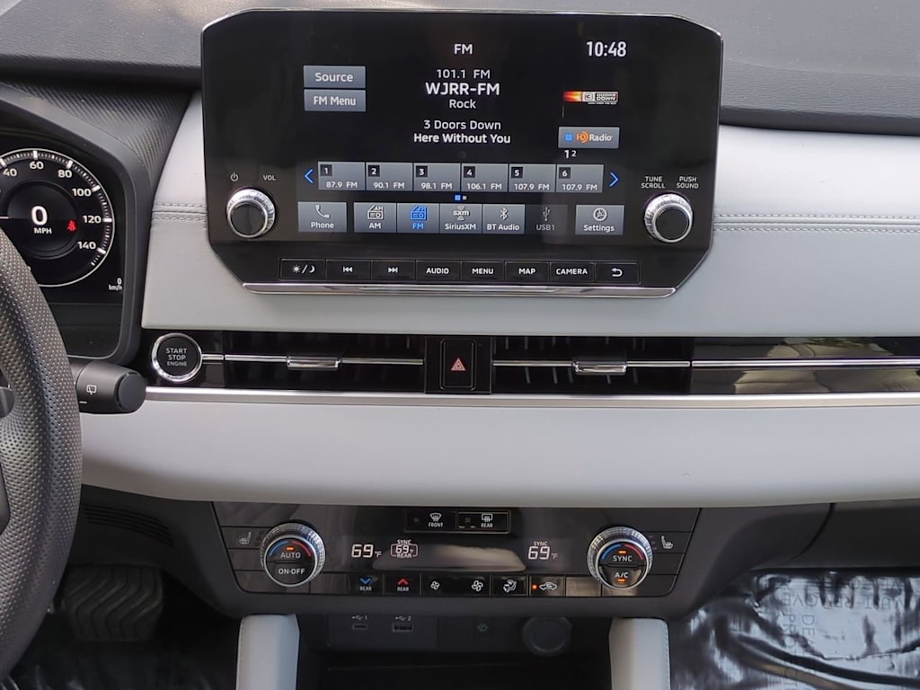 Thumbnail: 2024 Mitsubishi Outlander - 15