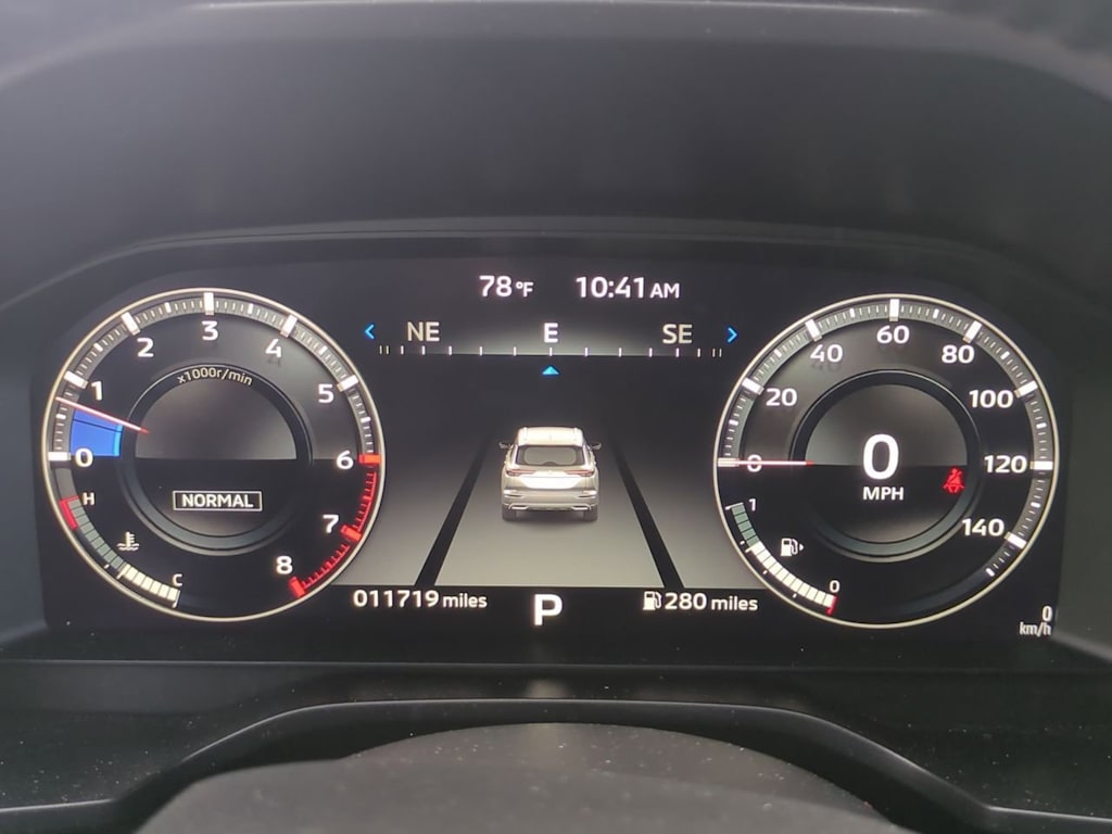 Thumbnail: 2024 Mitsubishi Outlander - 17