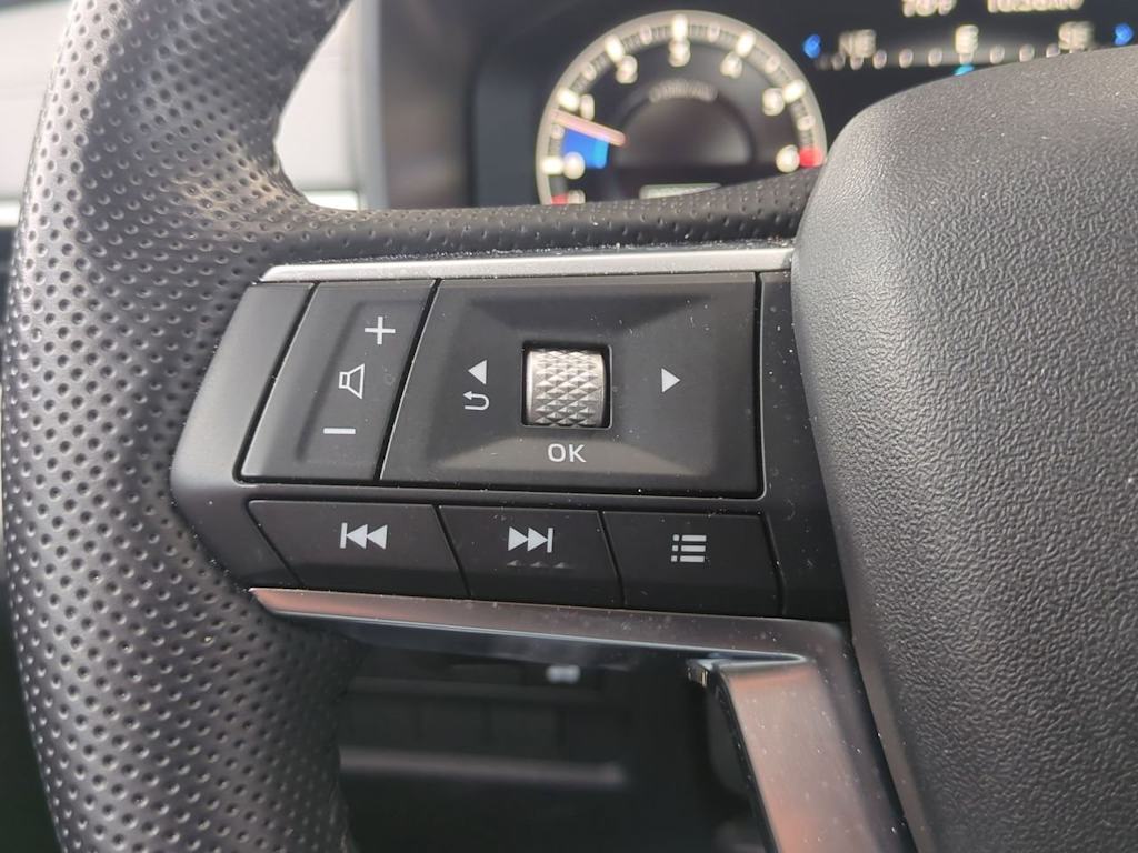 Thumbnail: 2024 Mitsubishi Outlander - 29