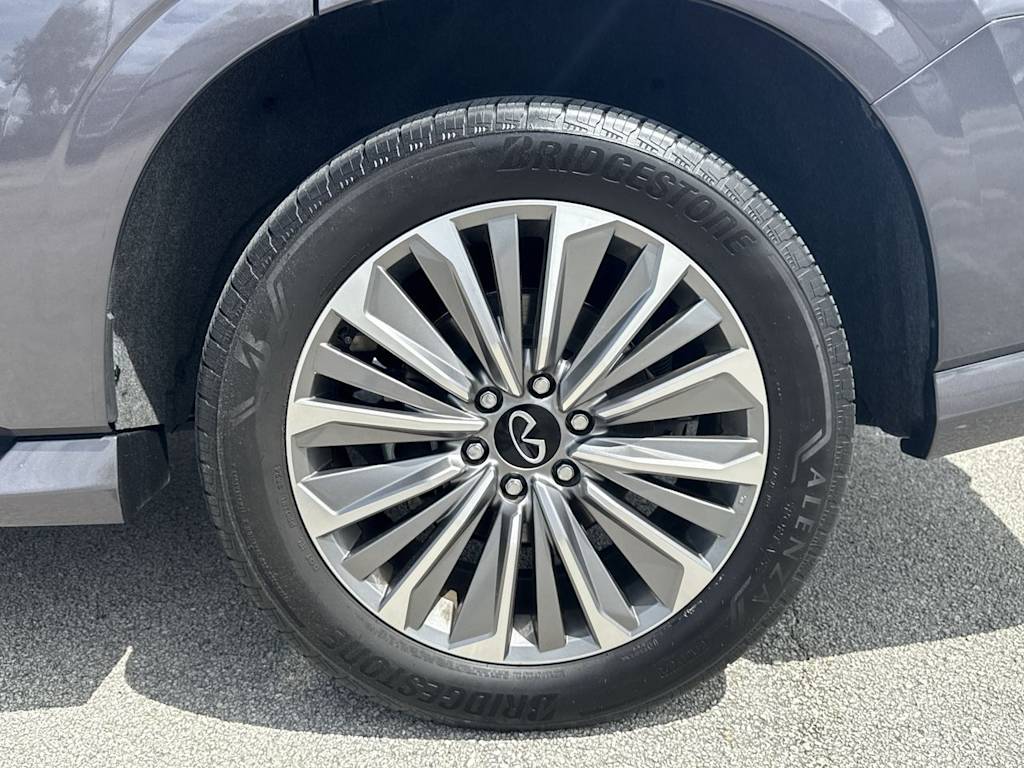 Thumbnail: 2025 INFINITI QX80 - 8
