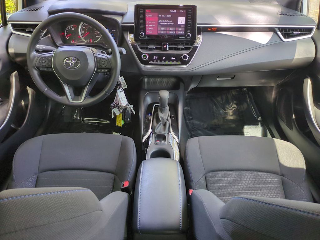 Thumbnail: 2022 Toyota Corolla - 10