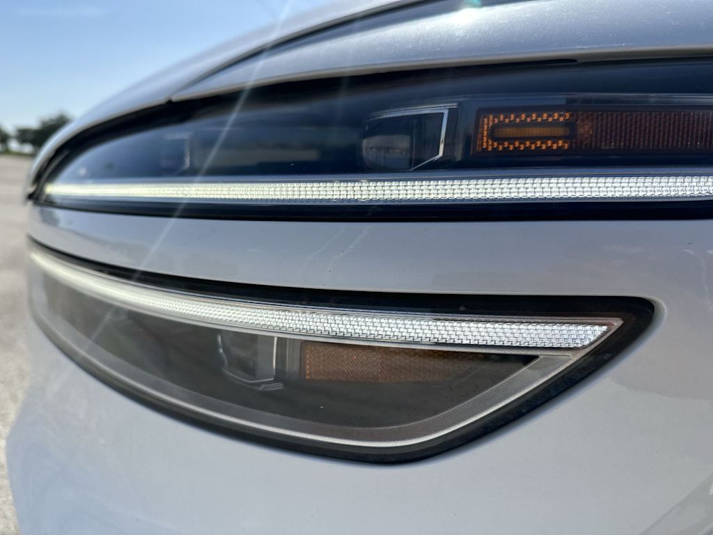 Thumbnail: 2025 Genesis GV70 - 24