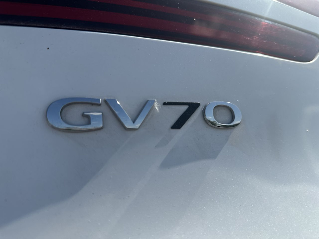 Thumbnail: 2025 Genesis GV70 - 7
