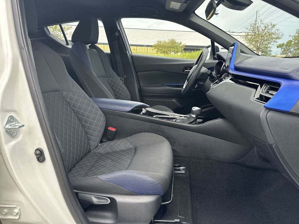 Thumbnail: 2021 Toyota C-HR - 28