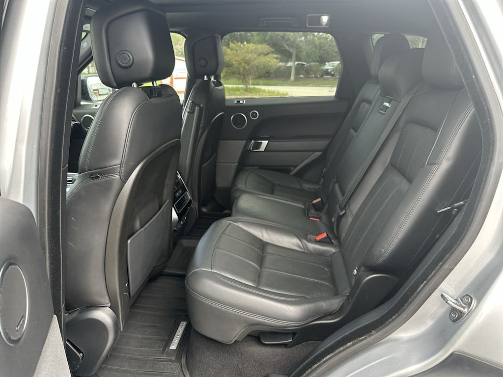 Thumbnail: 2019 Land Rover Range Rover Sport - 25