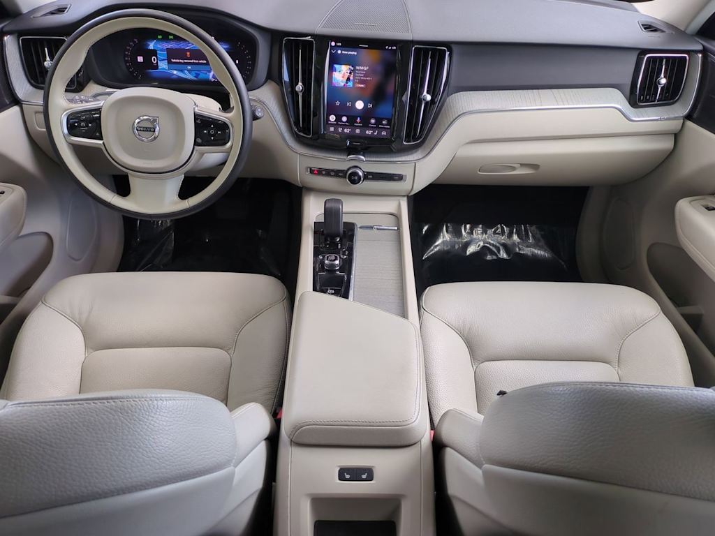 Thumbnail: 2024 Volvo XC60 - 9