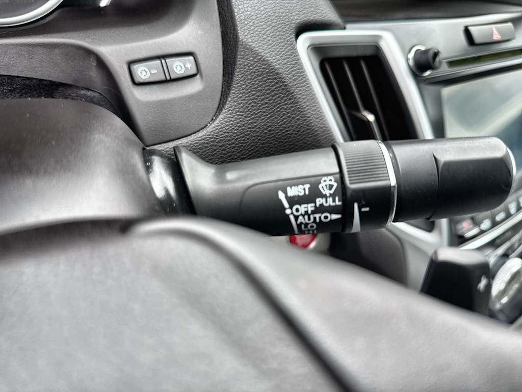 Thumbnail: 2018 Acura TLX - 16