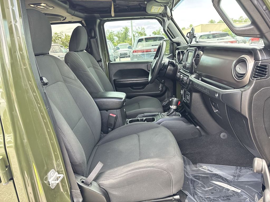 Thumbnail: 2021 Jeep Wrangler - 12