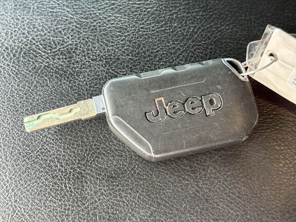 Thumbnail: 2021 Jeep Wrangler - 18