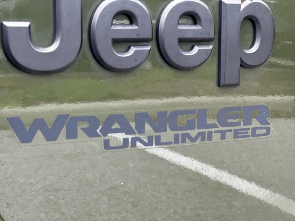 Thumbnail: 2021 Jeep Wrangler - 24