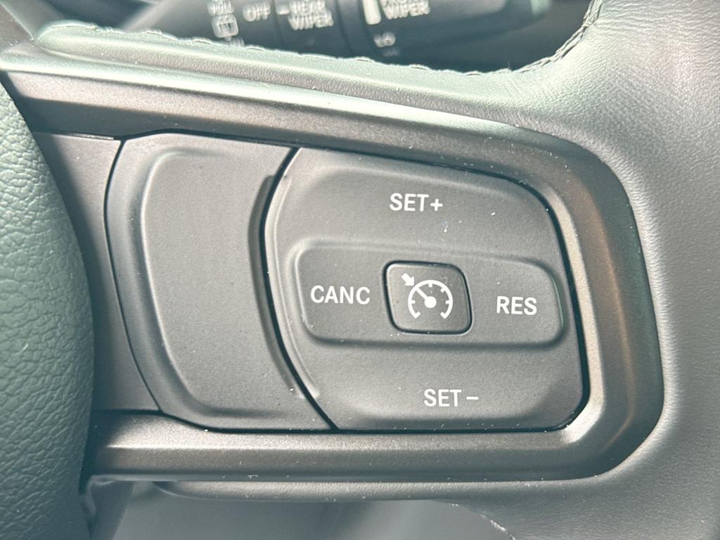 Thumbnail: 2021 Jeep Wrangler - 36