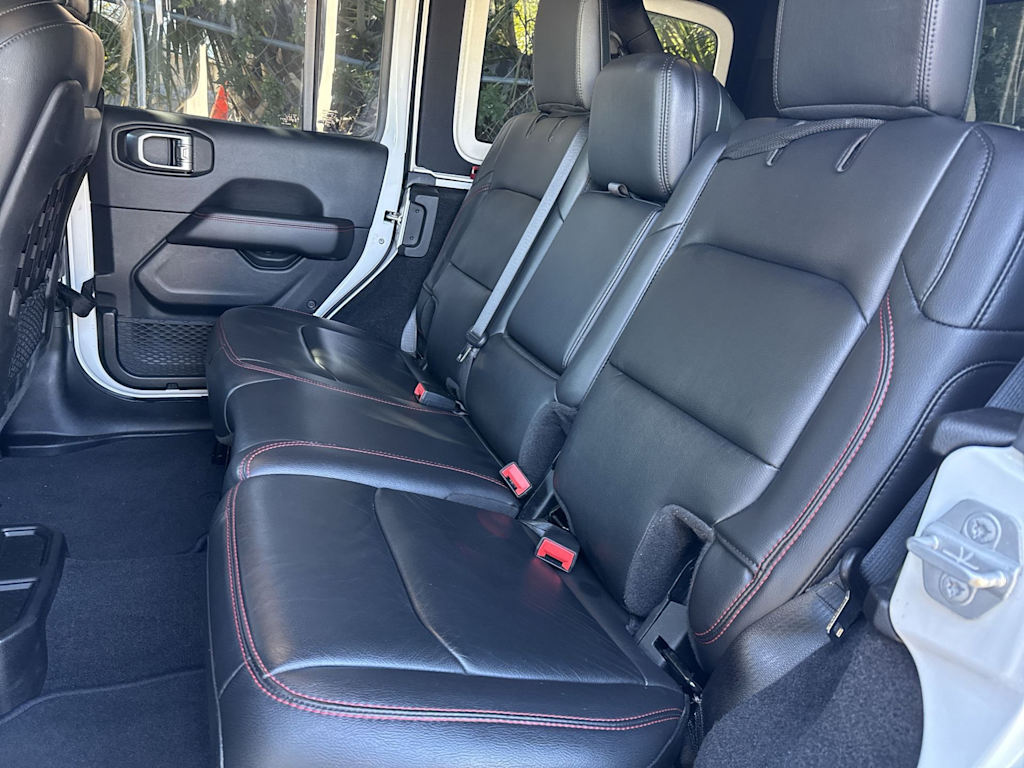 Thumbnail: 2019 Jeep Wrangler - 19