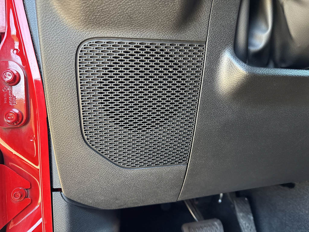 Thumbnail: 2022 Jeep Wrangler - 31