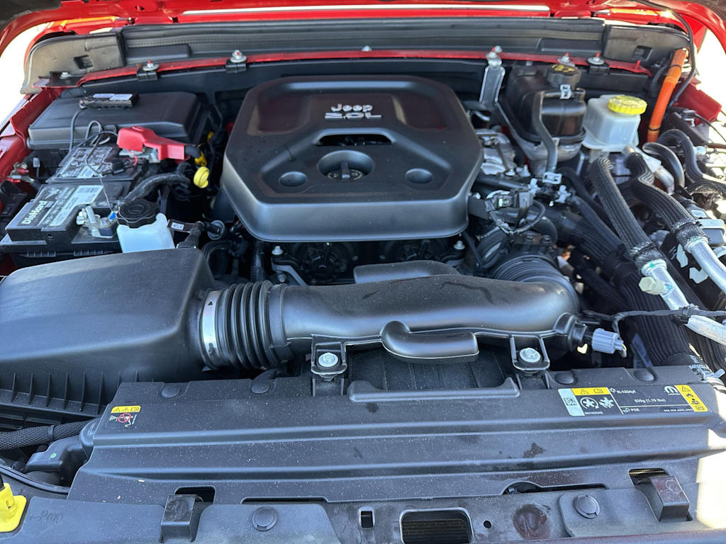 Thumbnail: 2022 Jeep Wrangler - 9