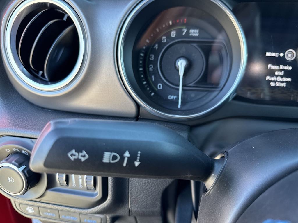 Thumbnail: 2022 Jeep Wrangler - 29