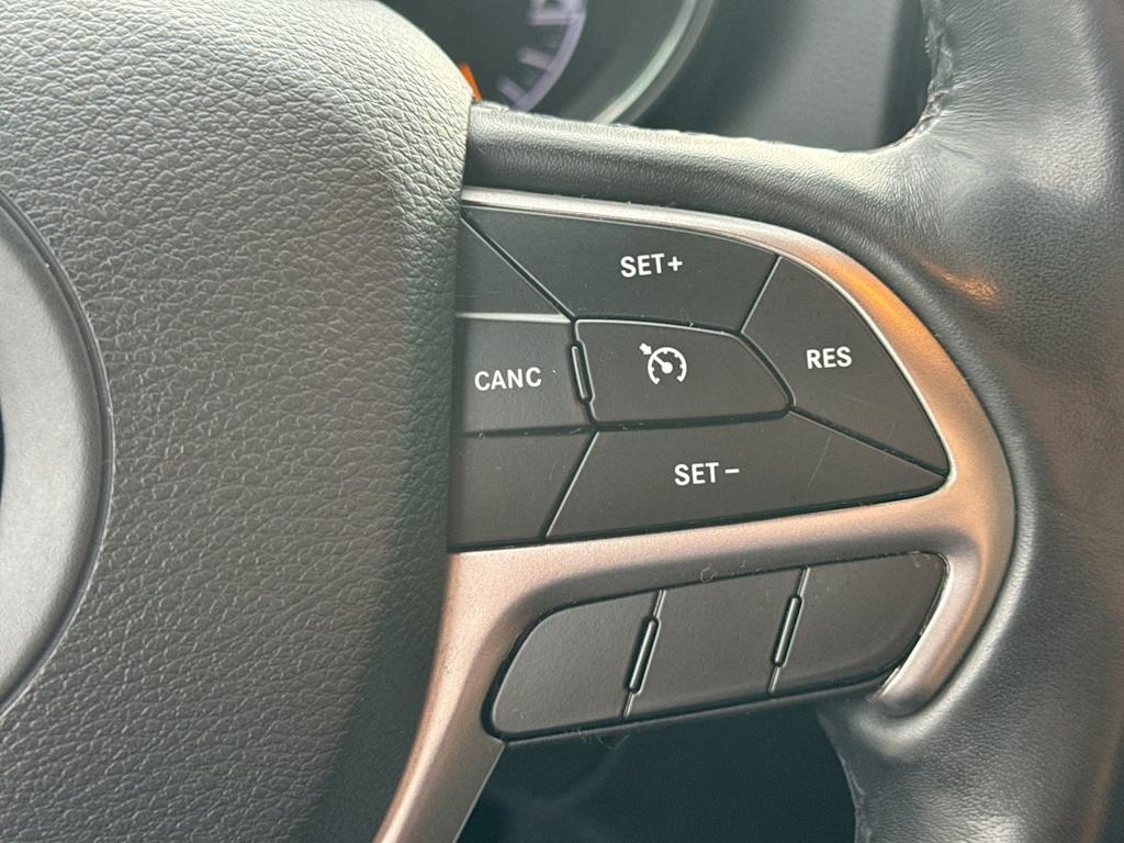 Thumbnail: 2020 Jeep Grand Cherokee - 36